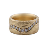 Endure Wavy Diamond Band